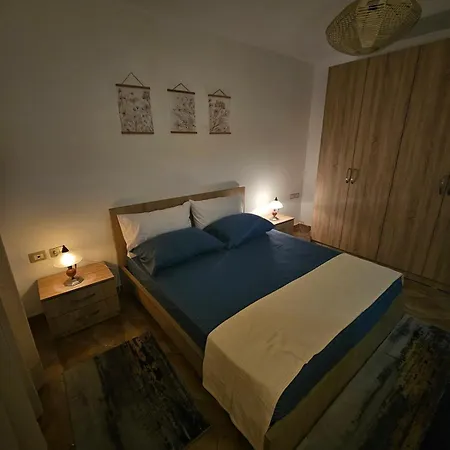 Arlo Nest Apartment