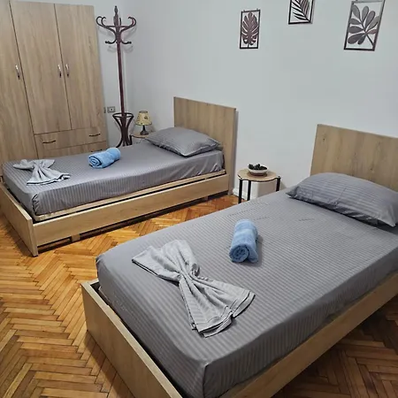 Arlo Nest Apartment